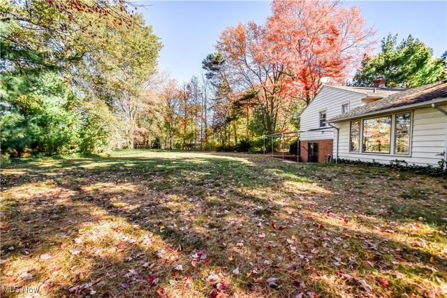 6145 Hemingway Road, Mayfield Village, OH 44143