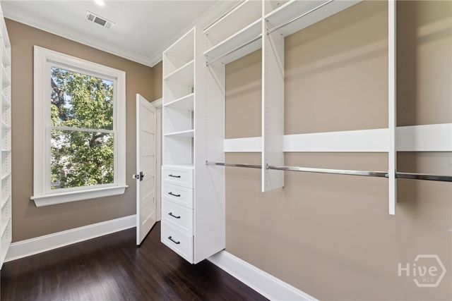 111 E 49th Street, Savannah, GA 31405