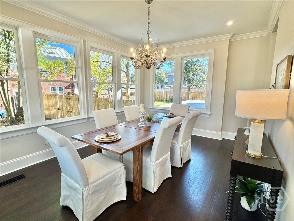 Image 19 of property listing at 111 E 49th Street, Savannah, GA 31405