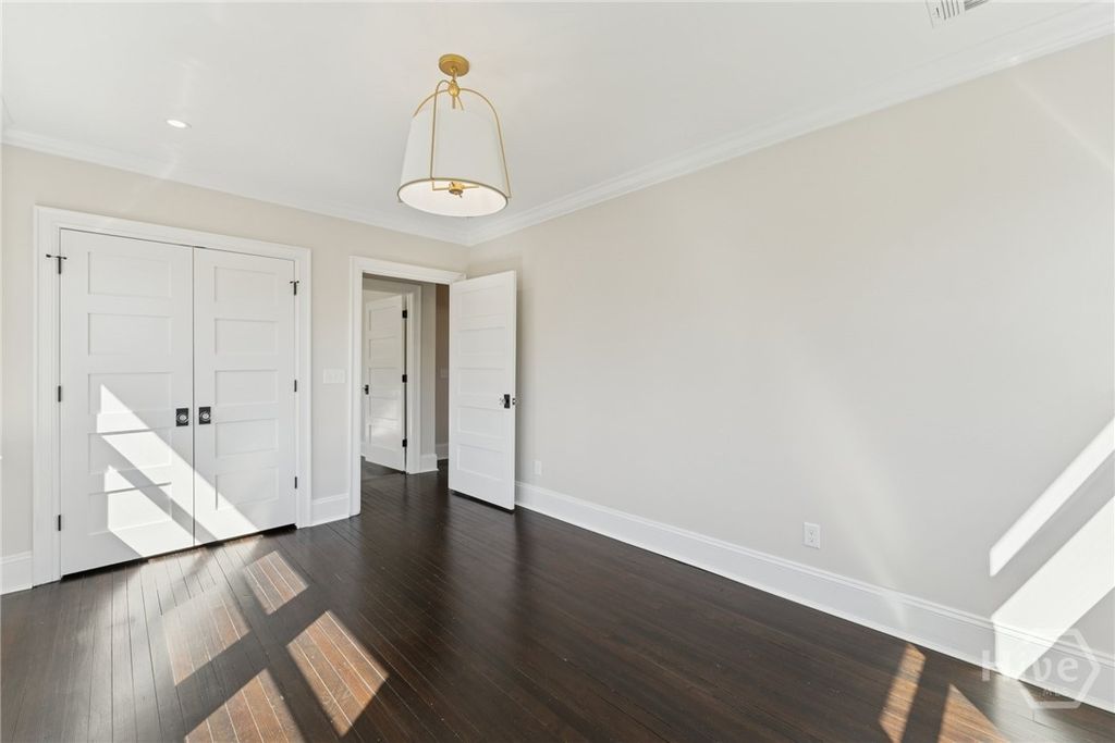 Image 43 of property listing at 111 E 49th Street, Savannah, GA 31405