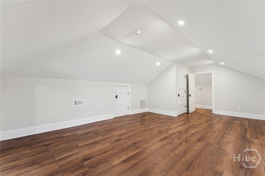 Image 53 of property listing at 111 E 49th Street, Savannah, GA 31405