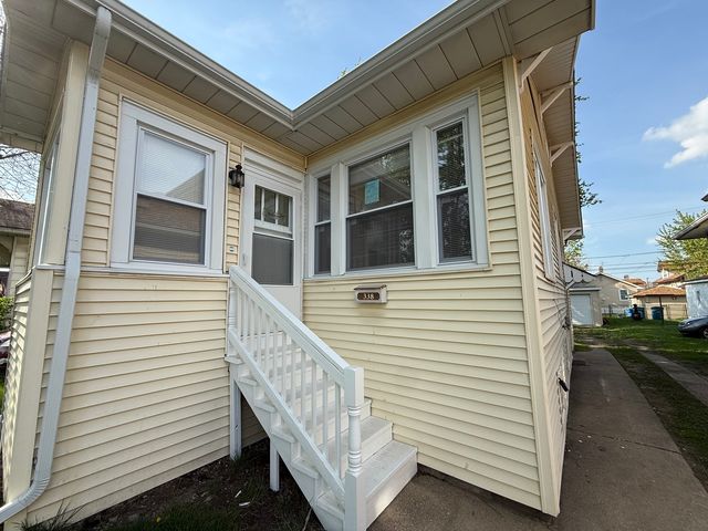 338 157th Street, Calumet City, IL 60409