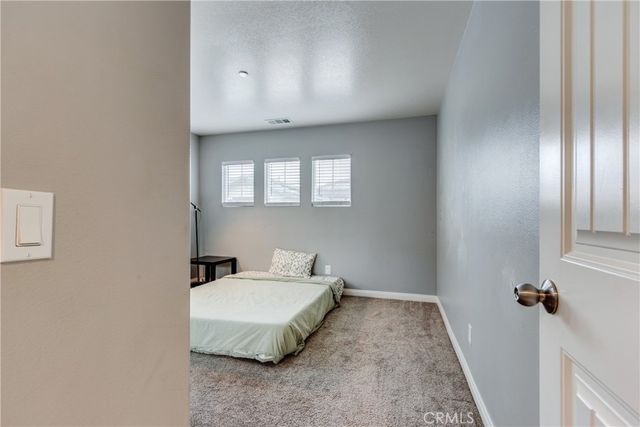 404 Garden Way, Colton, CA 92324