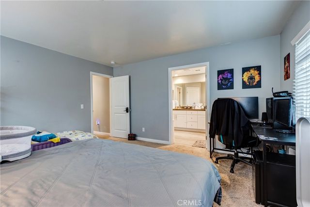 404 Garden Way, Colton, CA 92324