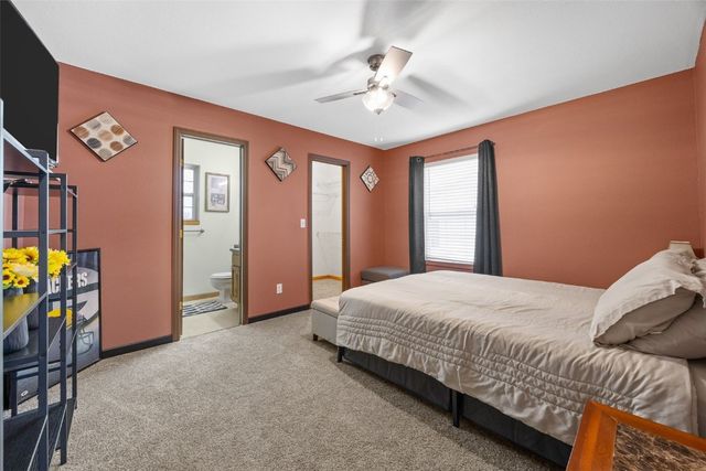 2290 Hillview Drive, Marion, IA 52302