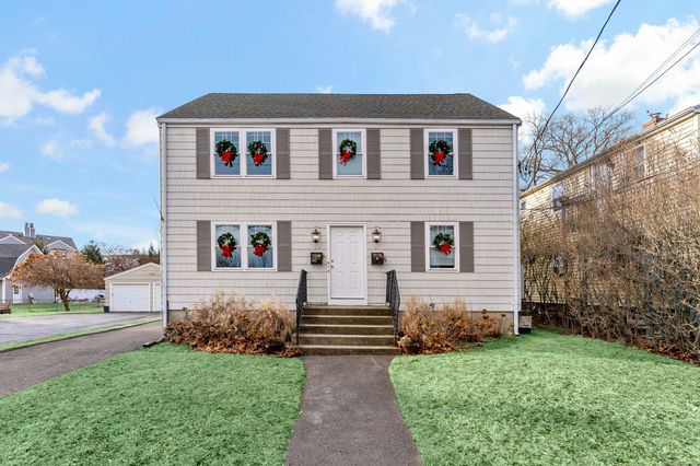 788 Reef Road, Fairfield, CT 06824