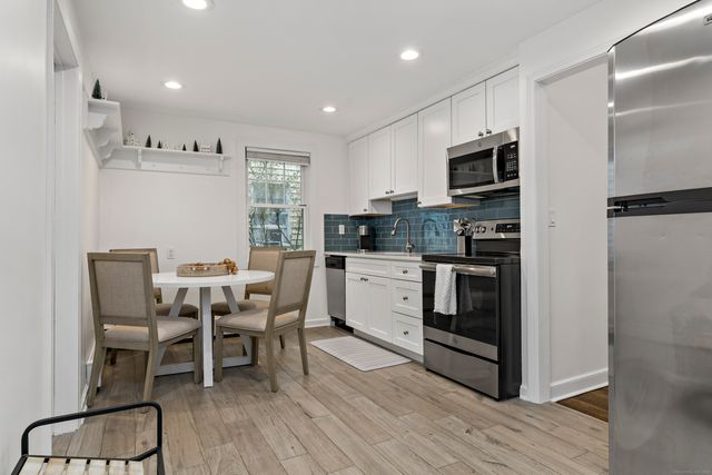 788 Reef Road, Fairfield, CT 06824