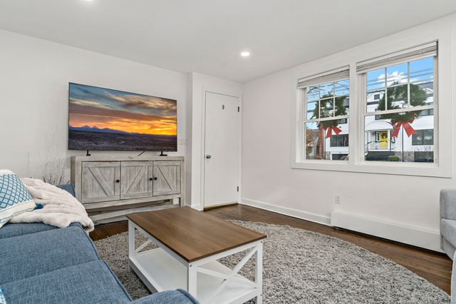 788 Reef Road, Fairfield, CT 06824