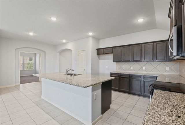 8020 Privet Street, Forney, TX 75126