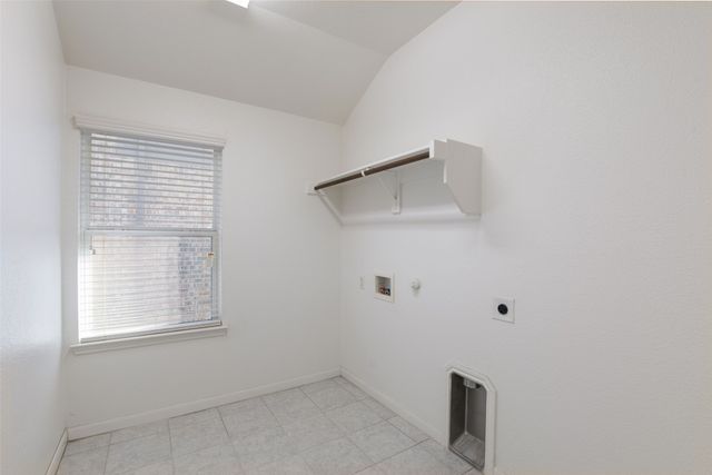 8020 Privet Street, Forney, TX 75126