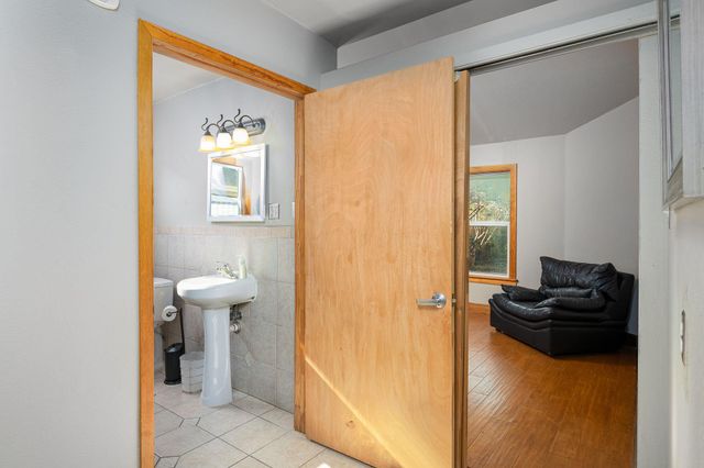 6107 Felix Ave, Austin, TX 78741