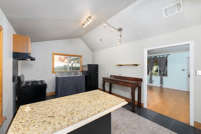 6107 Felix Ave, Austin, TX 78741