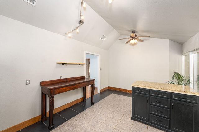 6107 Felix Ave, Austin, TX 78741