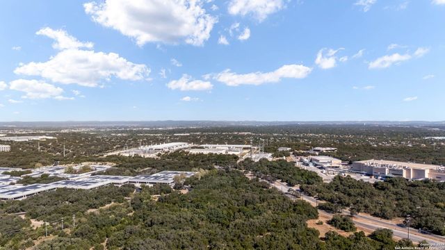 9650 Calmont Way, San Antonio, TX 78251