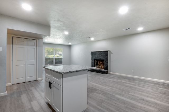 451 Southport Drive, Dallas, TX 75232