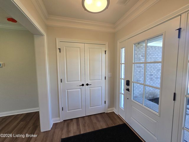 4421 Lochridge Pkwy, Louisville, KY 40299