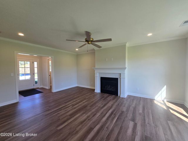 4421 Lochridge Pkwy, Louisville, KY 40299