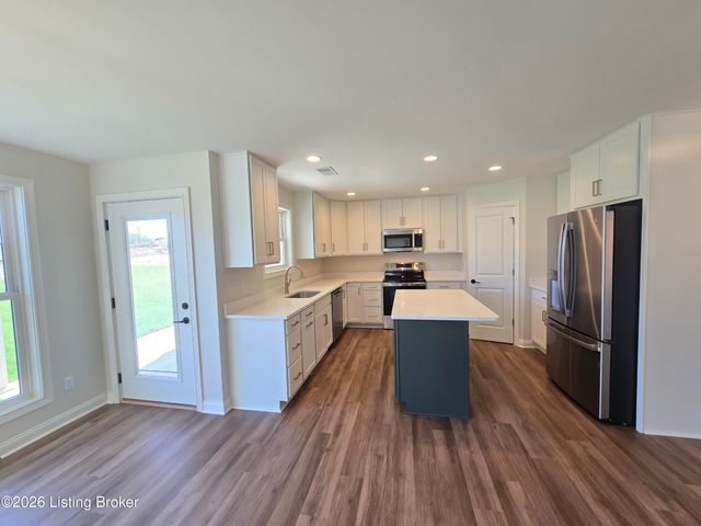 4421 Lochridge Pkwy, Louisville, KY 40299