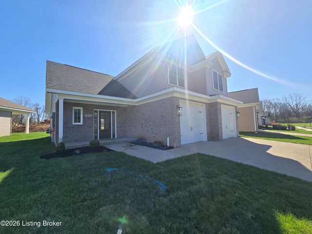 4421 Lochridge Pkwy, Louisville, KY 40299