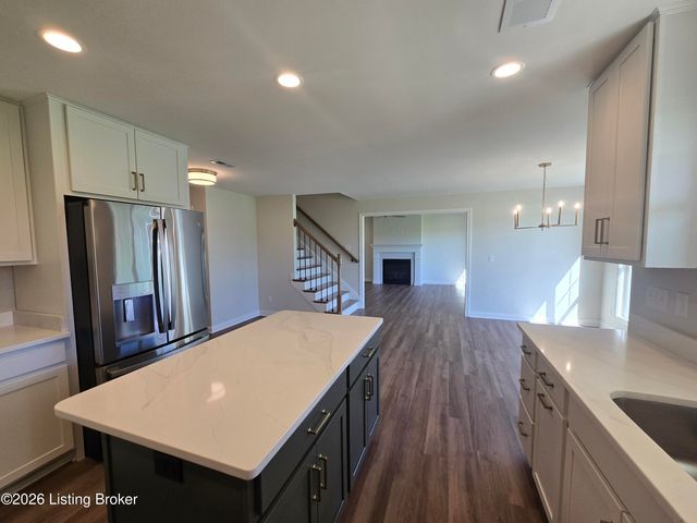 4421 Lochridge Pkwy, Louisville, KY 40299