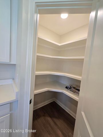 4421 Lochridge Pkwy, Louisville, KY 40299