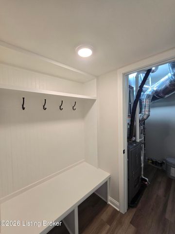 4421 Lochridge Pkwy, Louisville, KY 40299