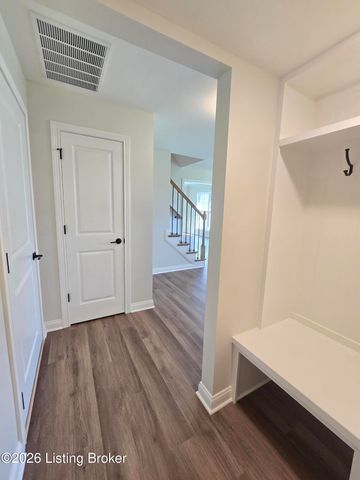 4421 Lochridge Pkwy, Louisville, KY 40299