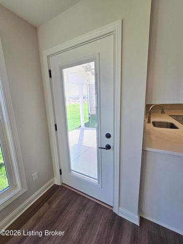 4421 Lochridge Pkwy, Louisville, KY 40299