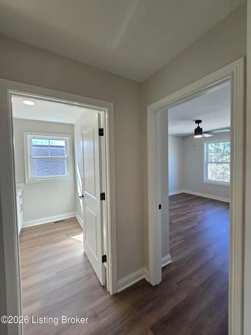 4421 Lochridge Pkwy, Louisville, KY 40299