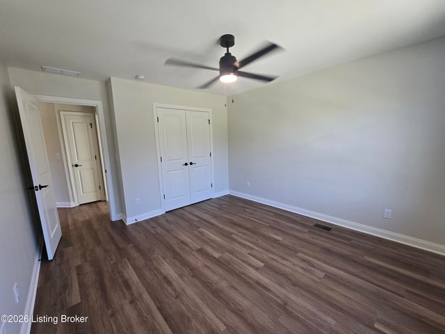 4421 Lochridge Pkwy, Louisville, KY 40299