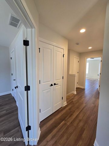 4421 Lochridge Pkwy, Louisville, KY 40299