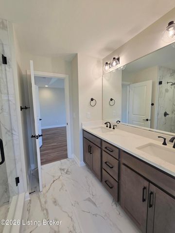 4421 Lochridge Pkwy, Louisville, KY 40299