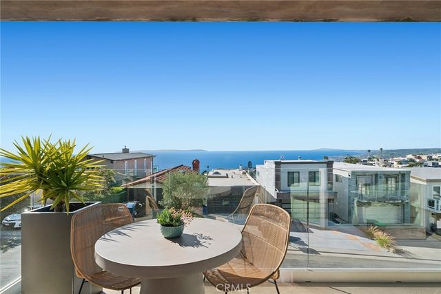 928 Quivera, Laguna Beach, CA 92651