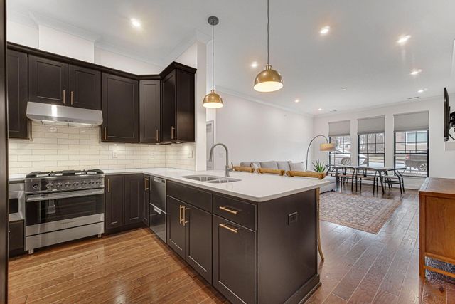 207 Academy Street 104, Valparaiso, IN 46383