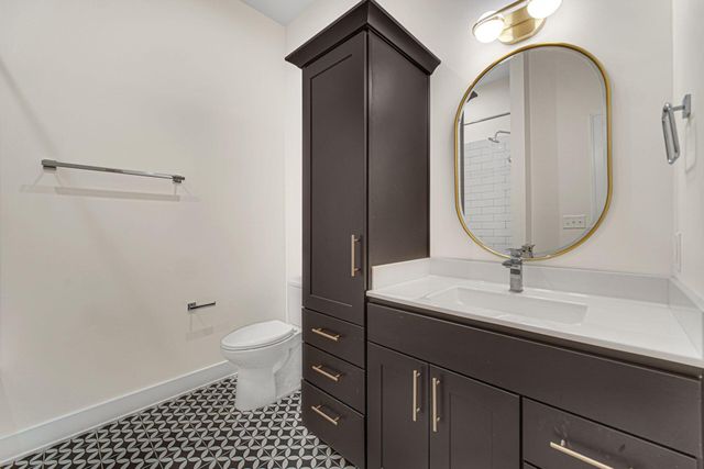 207 Academy Street 104, Valparaiso, IN 46383