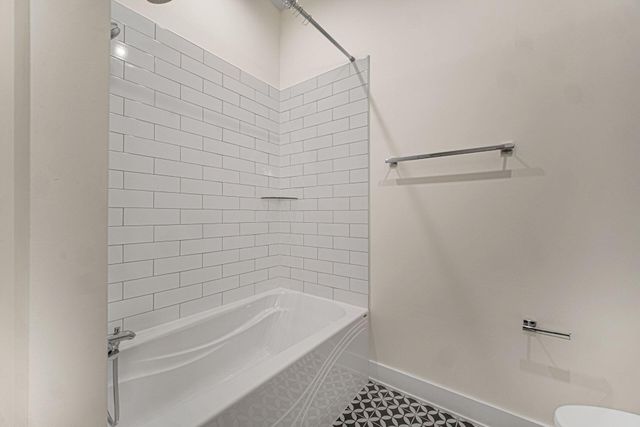 207 Academy Street 104, Valparaiso, IN 46383