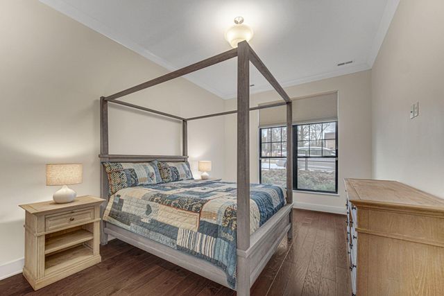 207 Academy Street 104, Valparaiso, IN 46383