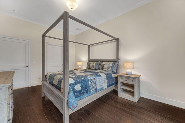 207 Academy Street 104, Valparaiso, IN 46383