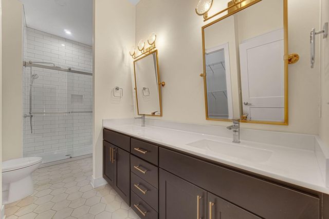 207 Academy Street 104, Valparaiso, IN 46383