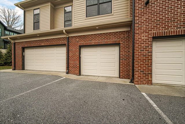 207 Academy Street 104, Valparaiso, IN 46383