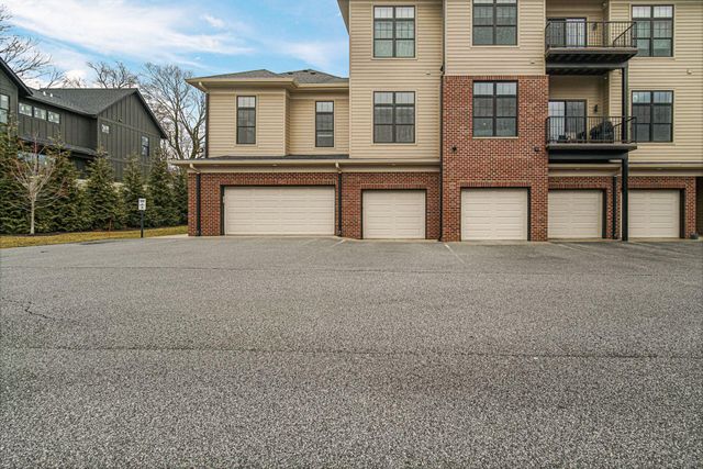 207 Academy Street 104, Valparaiso, IN 46383