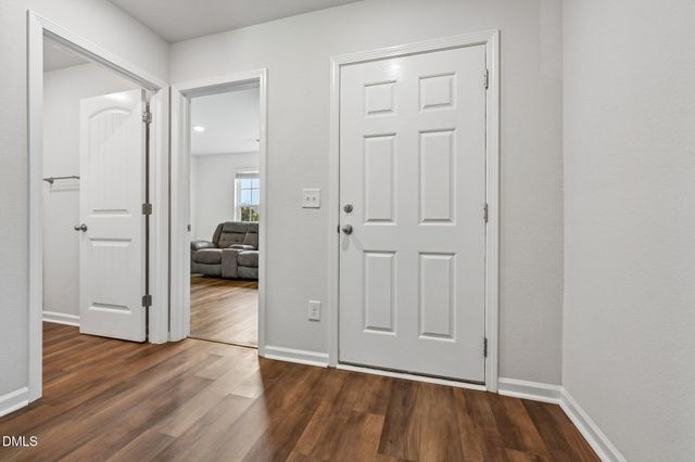 137 Old Head Way, Fuquay Varina, NC 27526