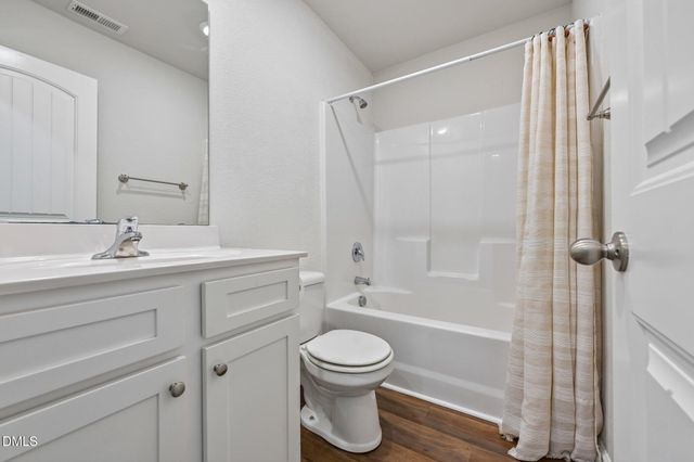 137 Old Head Way, Fuquay Varina, NC 27526