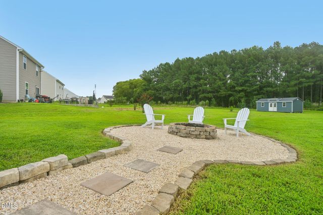 137 Old Head Way, Fuquay Varina, NC 27526