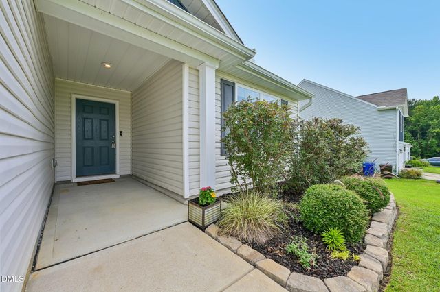 137 Old Head Way, Fuquay Varina, NC 27526