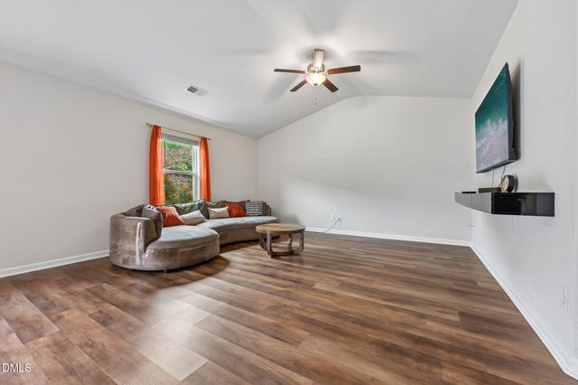 137 Old Head Way, Fuquay Varina, NC 27526
