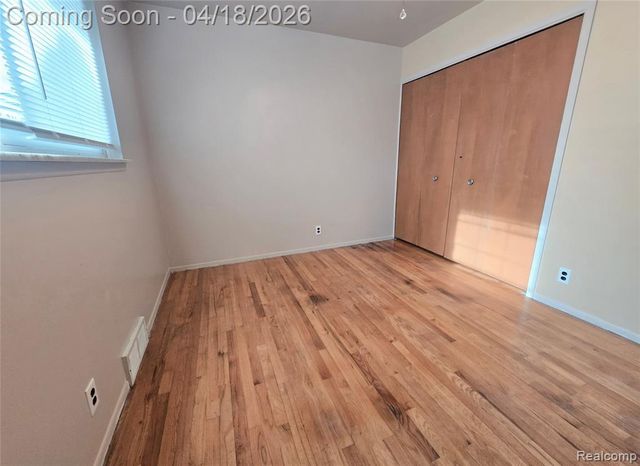 33742 Elford Drive, Sterling Heights, MI 48312