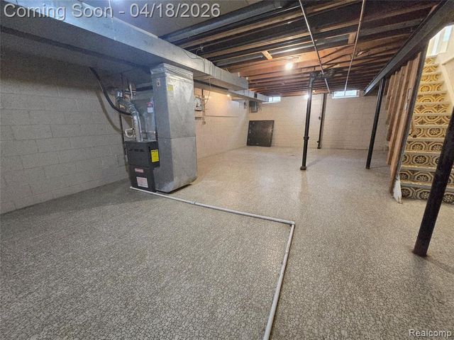33742 Elford Drive, Sterling Heights, MI 48312