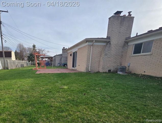 33742 Elford Drive, Sterling Heights, MI 48312