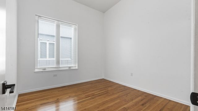 308 Passaic Ave, Harrison Town, NJ 07029